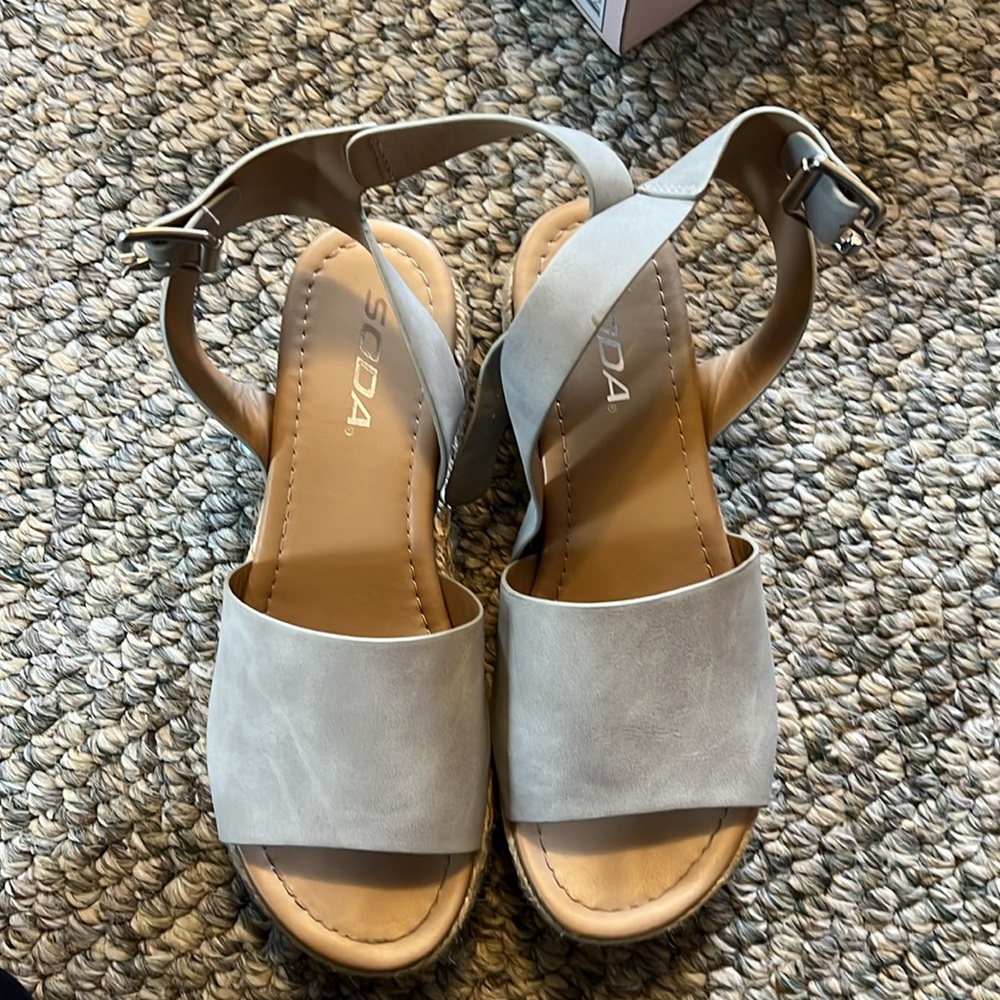 Women’s platform Sandals - Picture 2 of 6